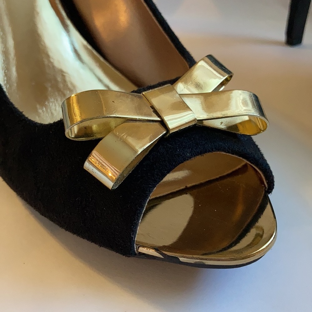 Holiday Party Shoes Tied w\ a Bow - Picture 7 of 10